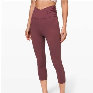 Align Criss Cross Crop Leggings